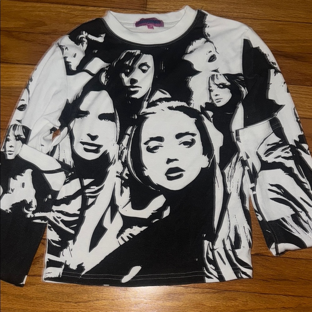 Edikted White 3/4 Sleeve Boxy Sweatshirt with Graphic Design
